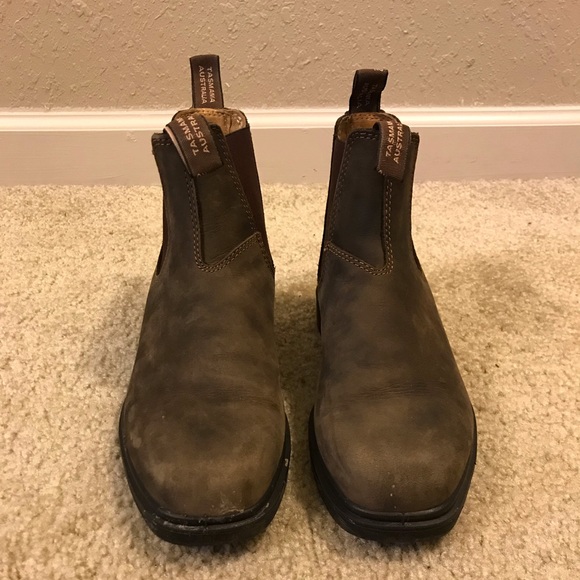 blundstone 556